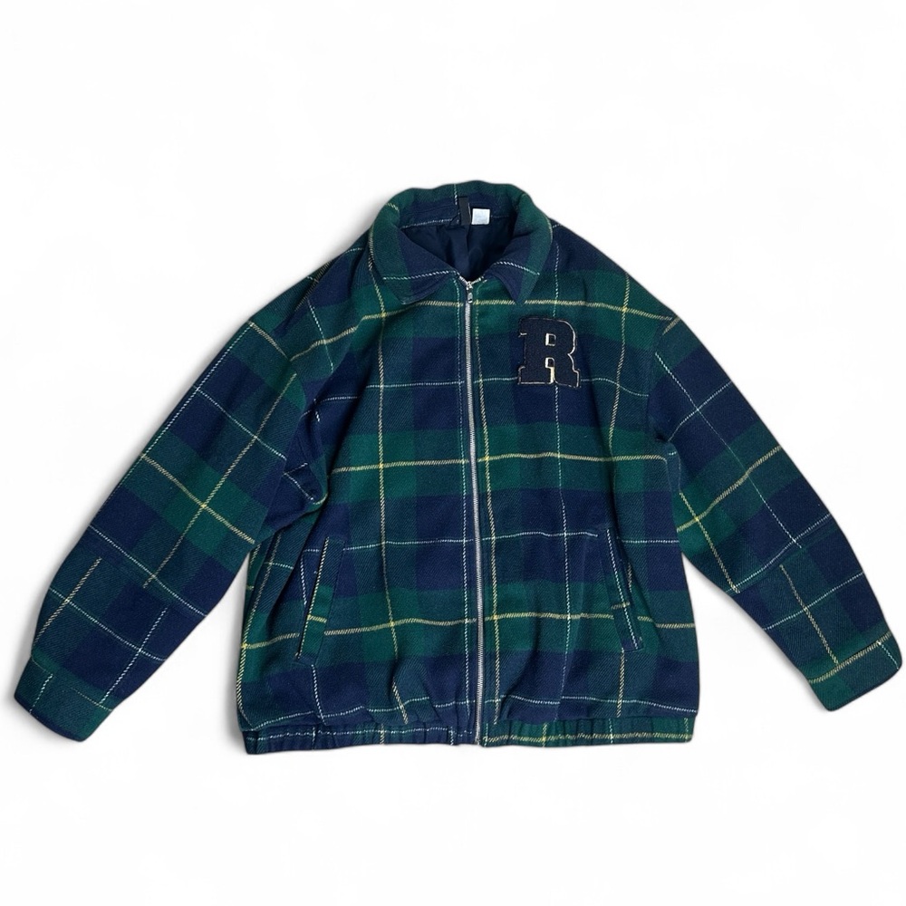 H&M • JACKETS
Women • Size L • Like new